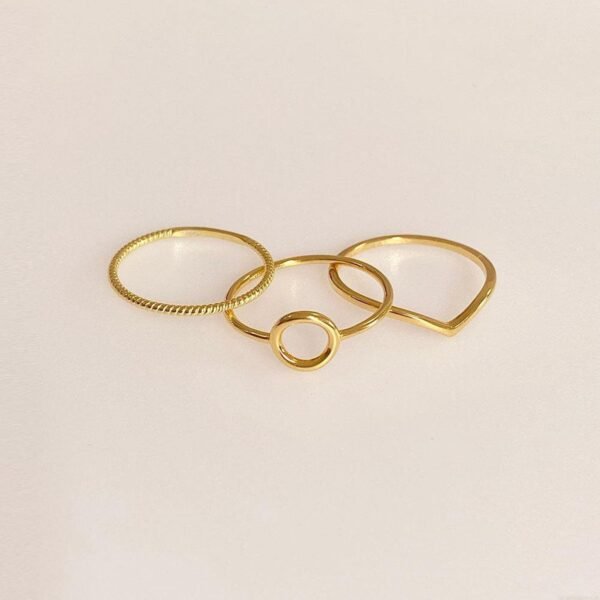 Thin Gold Twist Ring, 18K Gold Vermeil, Skinny Gold Stacking Ring, Twisted Gold Ring, Minimalist Ring, Simple Dainty Ring, Everyday Ring - Image 3